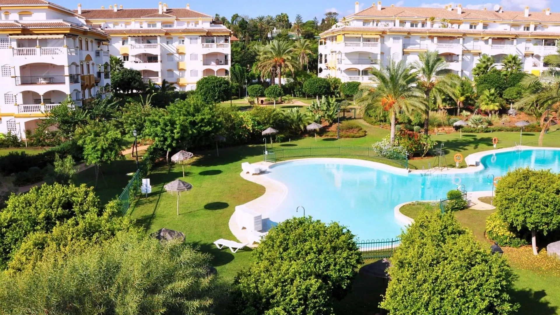 Dama De Noche Playground Apartment Marbella